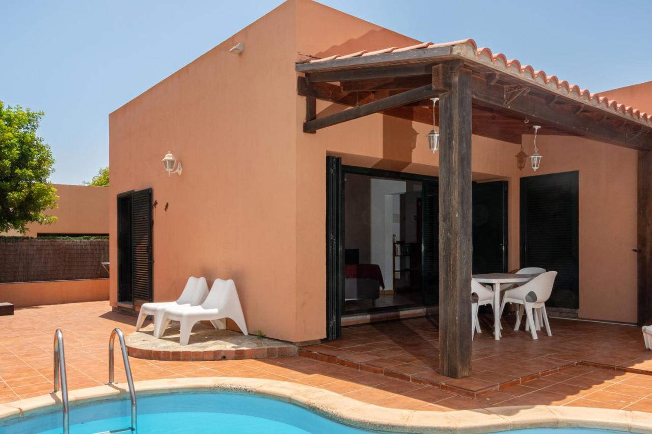 Lovely 2-Bed Villa In Corralejo Fuerteventura Екстериор снимка