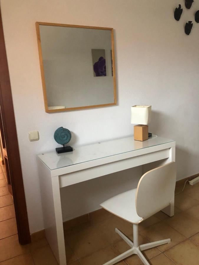Lovely 2-Bed Villa In Corralejo Fuerteventura Екстериор снимка